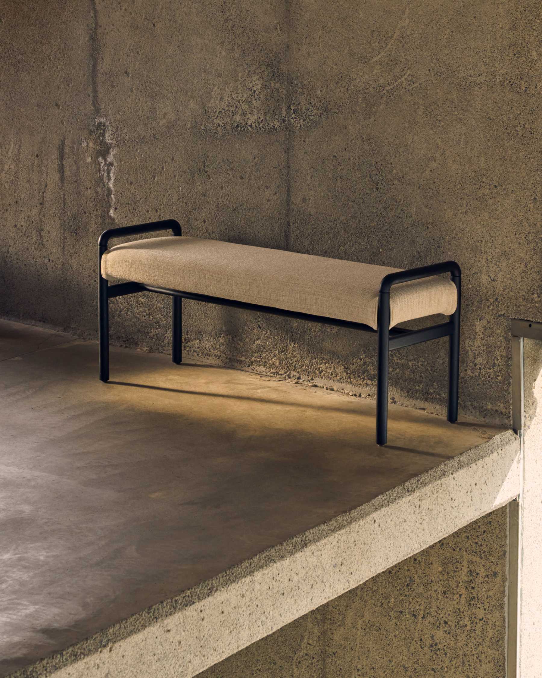 Manova Heritage Farro Bench - image 1