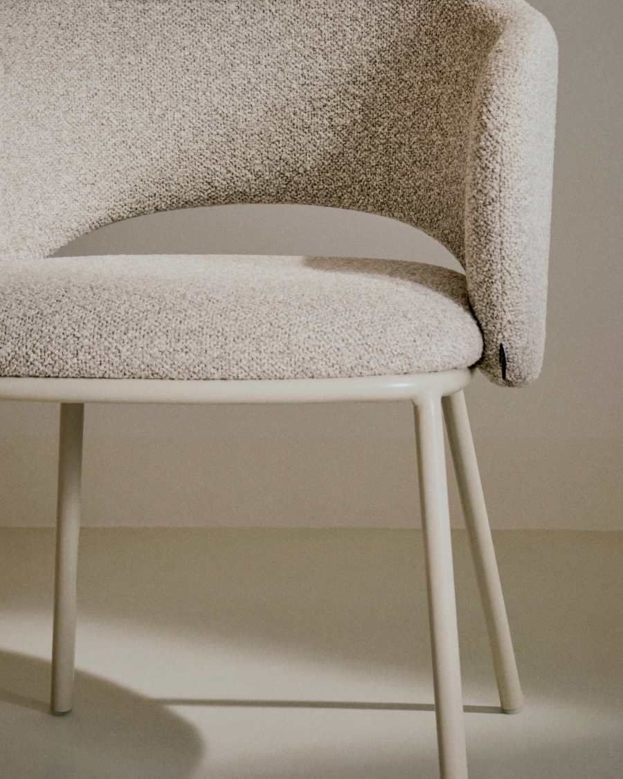 Daelspire Chair