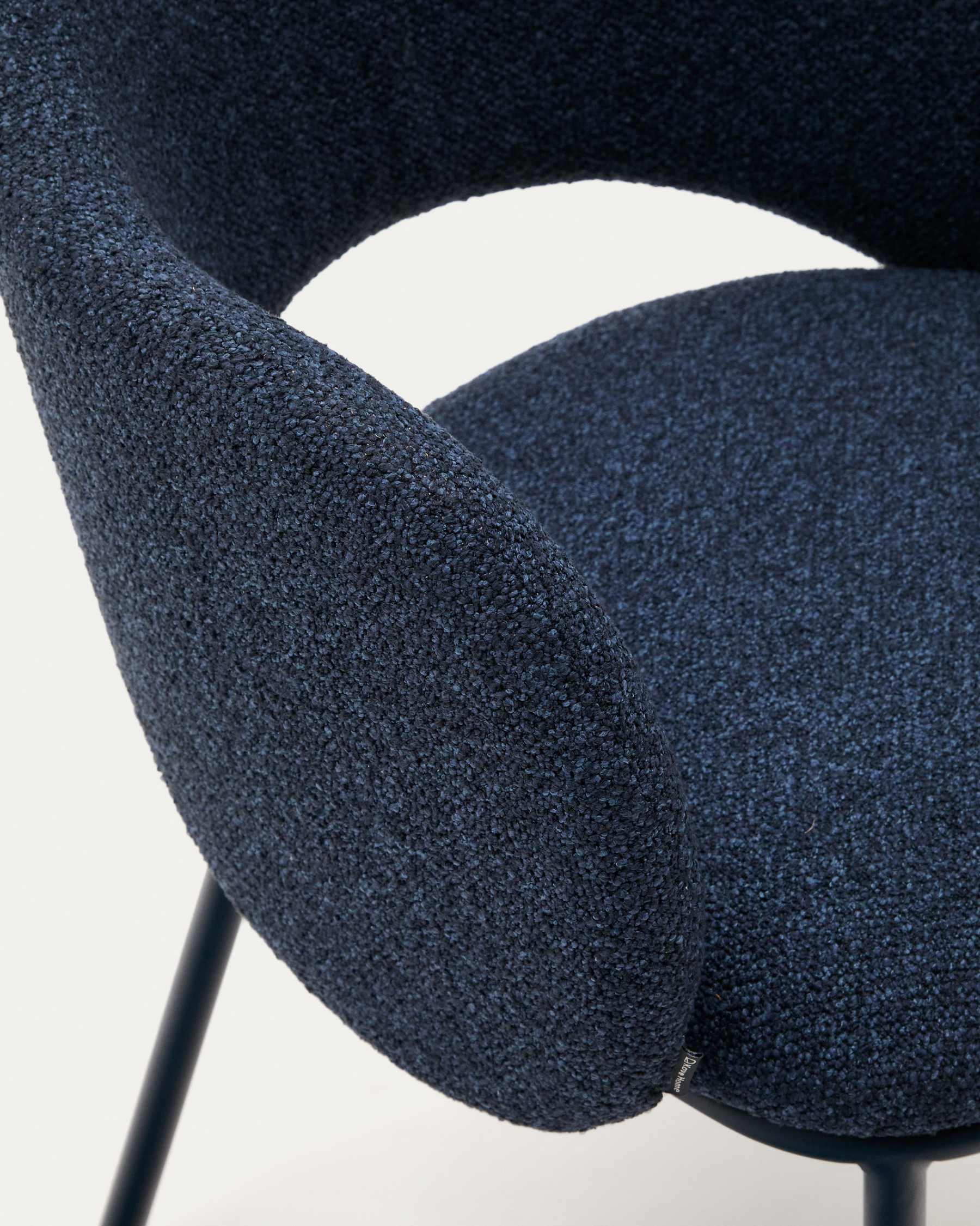 Daelspire Chair