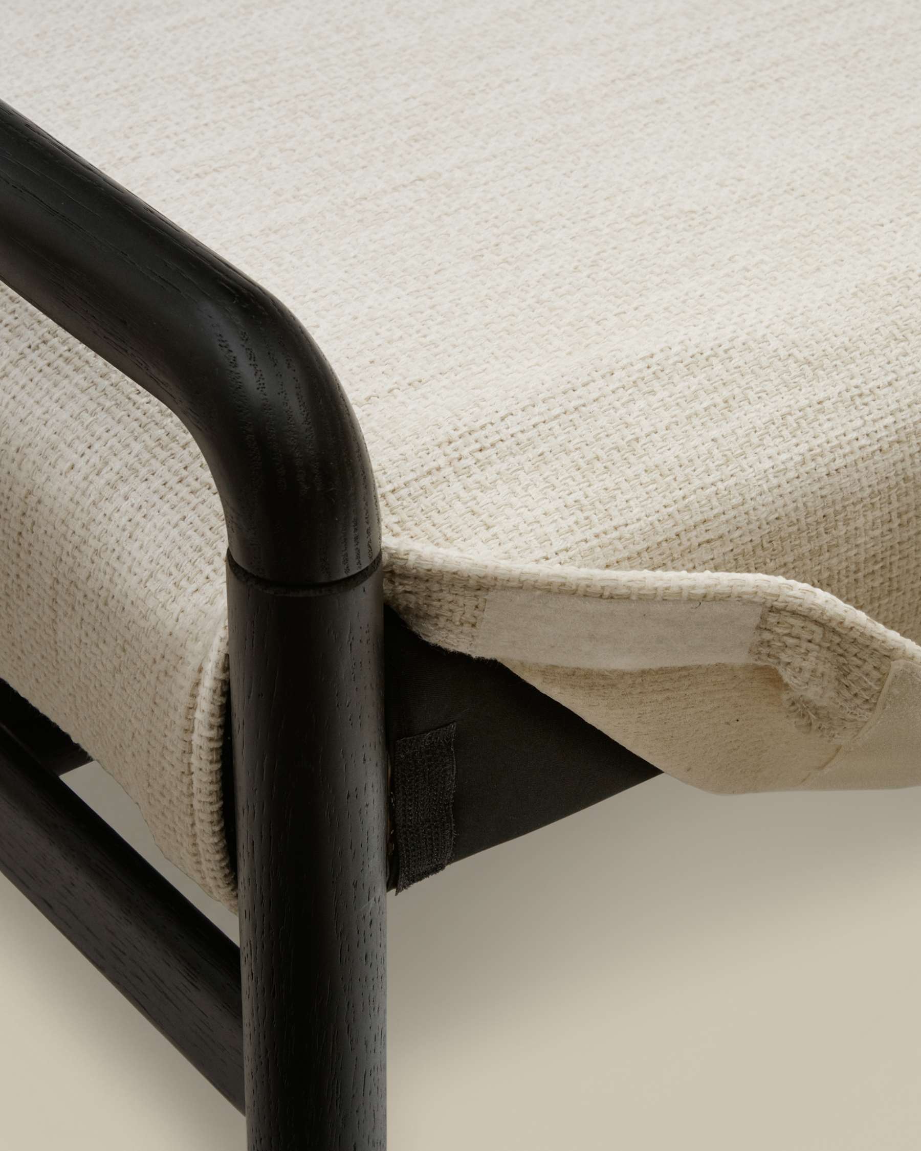 Manova Heritage Farro Bench - image 7