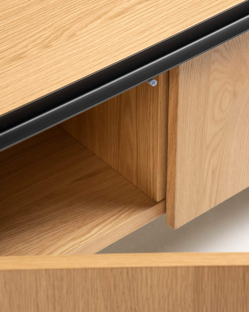 Nadyria TV Unit