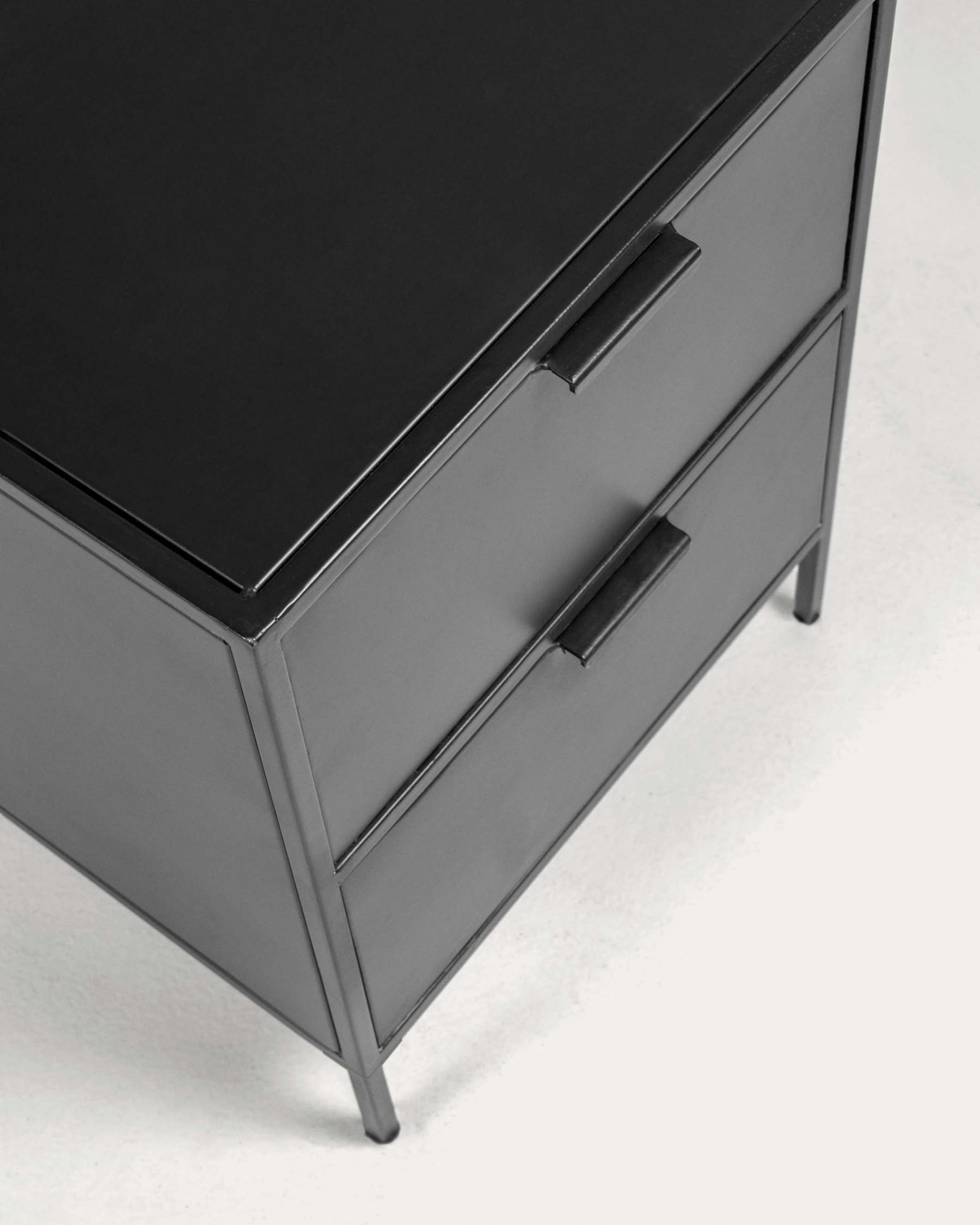 Manova Heritage Isbeth Bedside Table - image 2