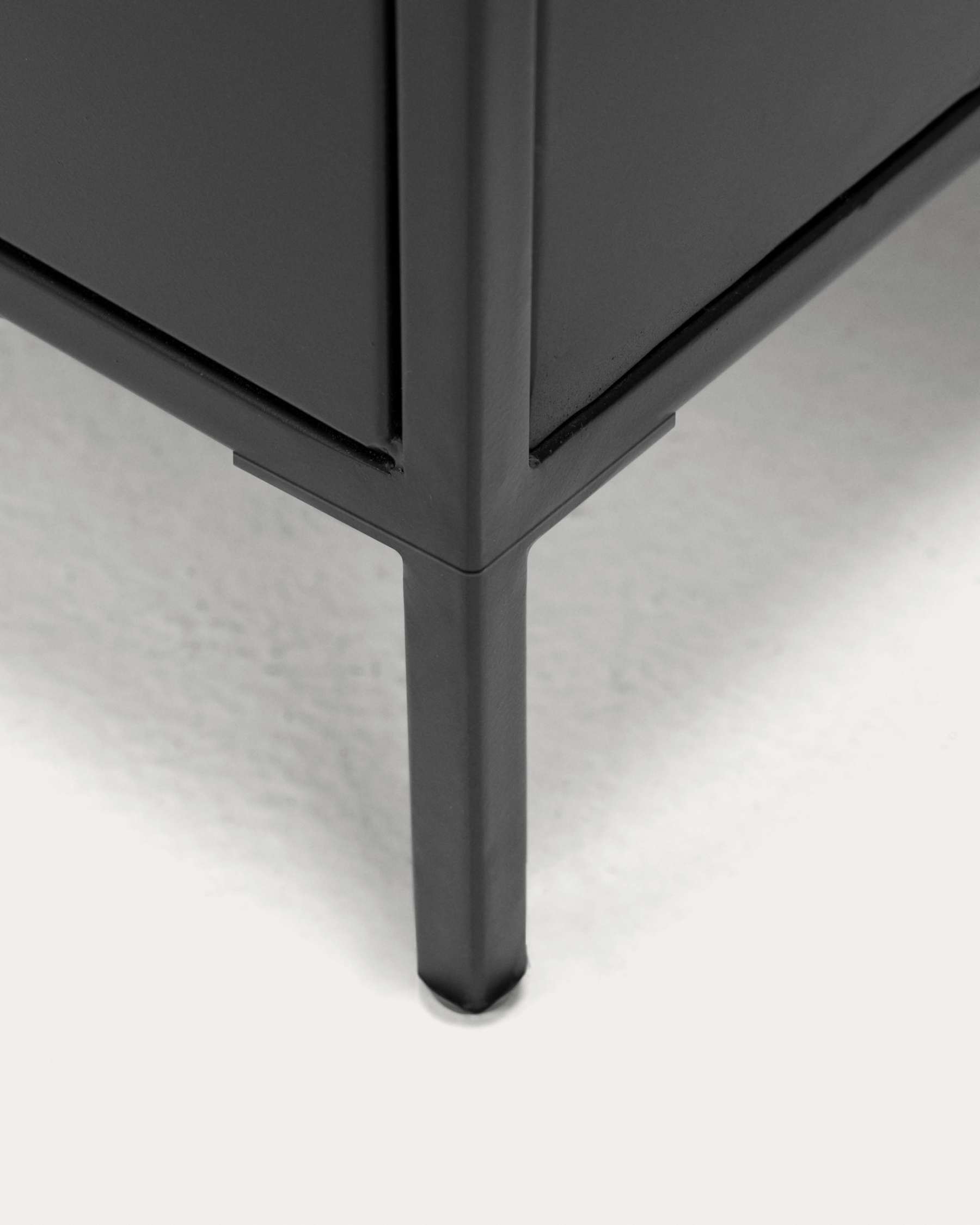 Manova Heritage Isbeth Bedside Table - image 6