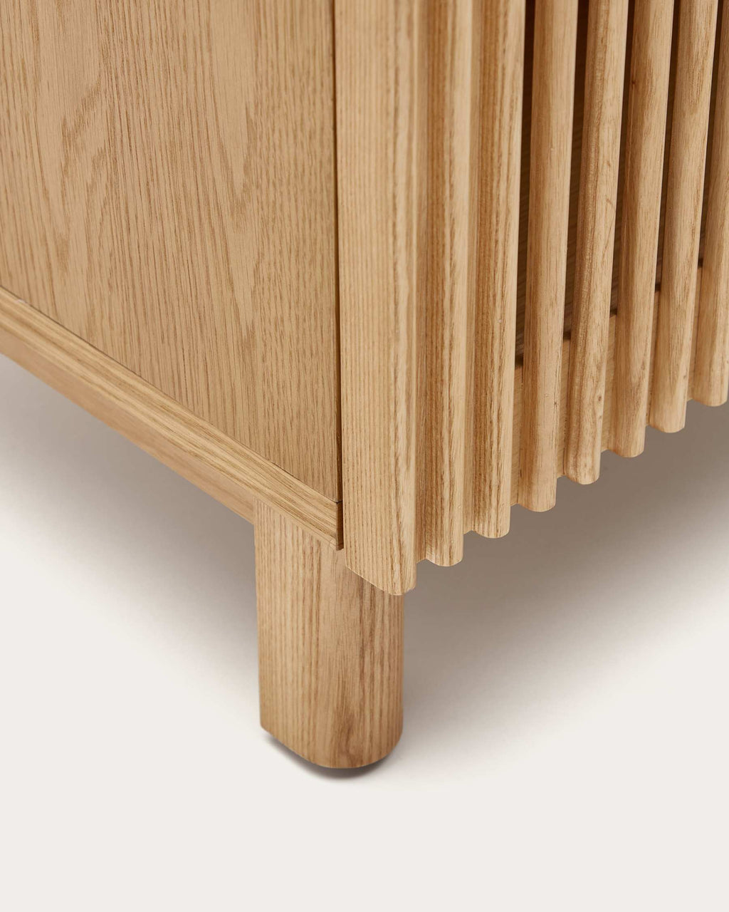Manova Heritage Yarrow Bedside Table - image 6