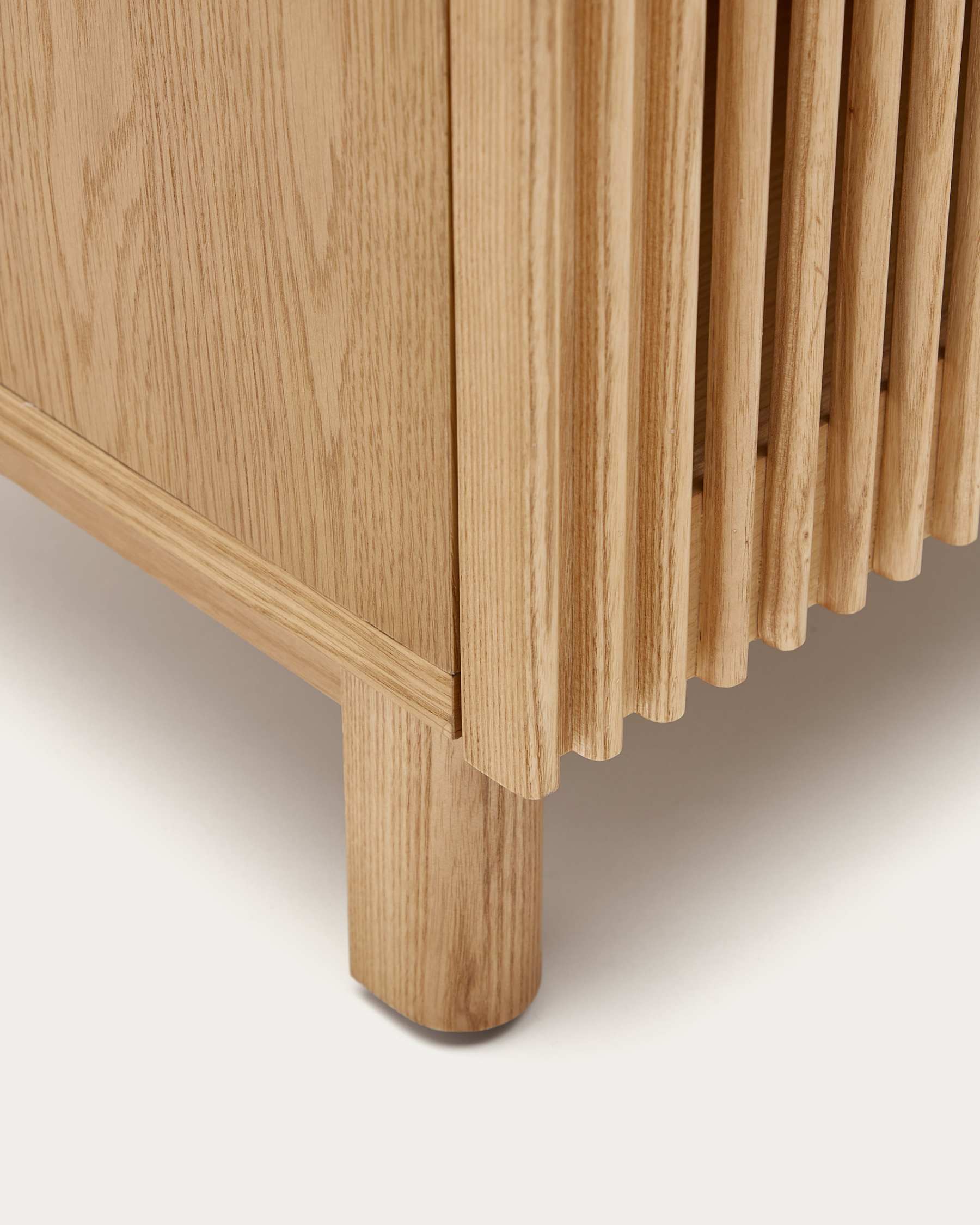 Manova Heritage Yarrow Bedside Table - image 6