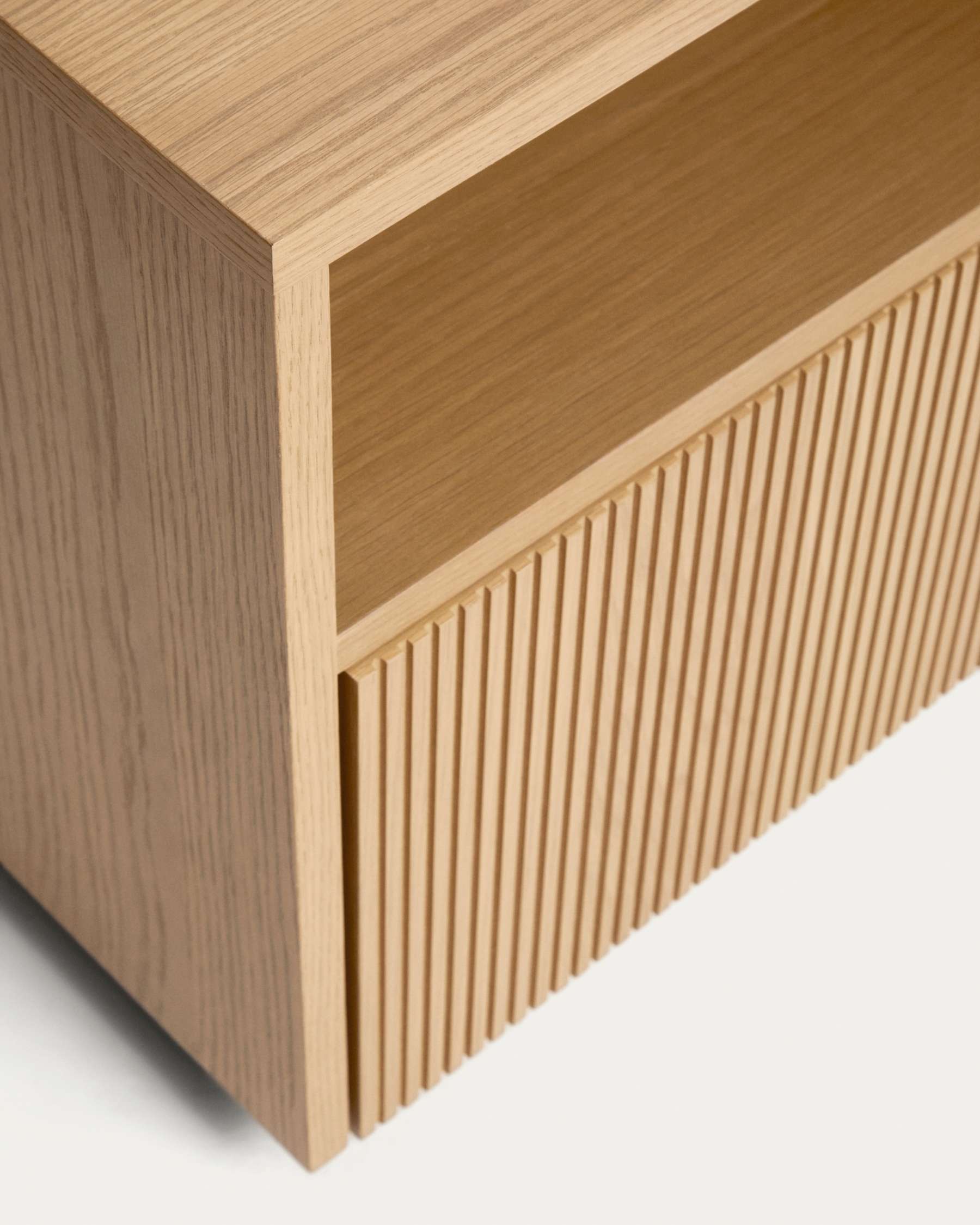 Manova Heritage Belmar Bedside Table - image 2