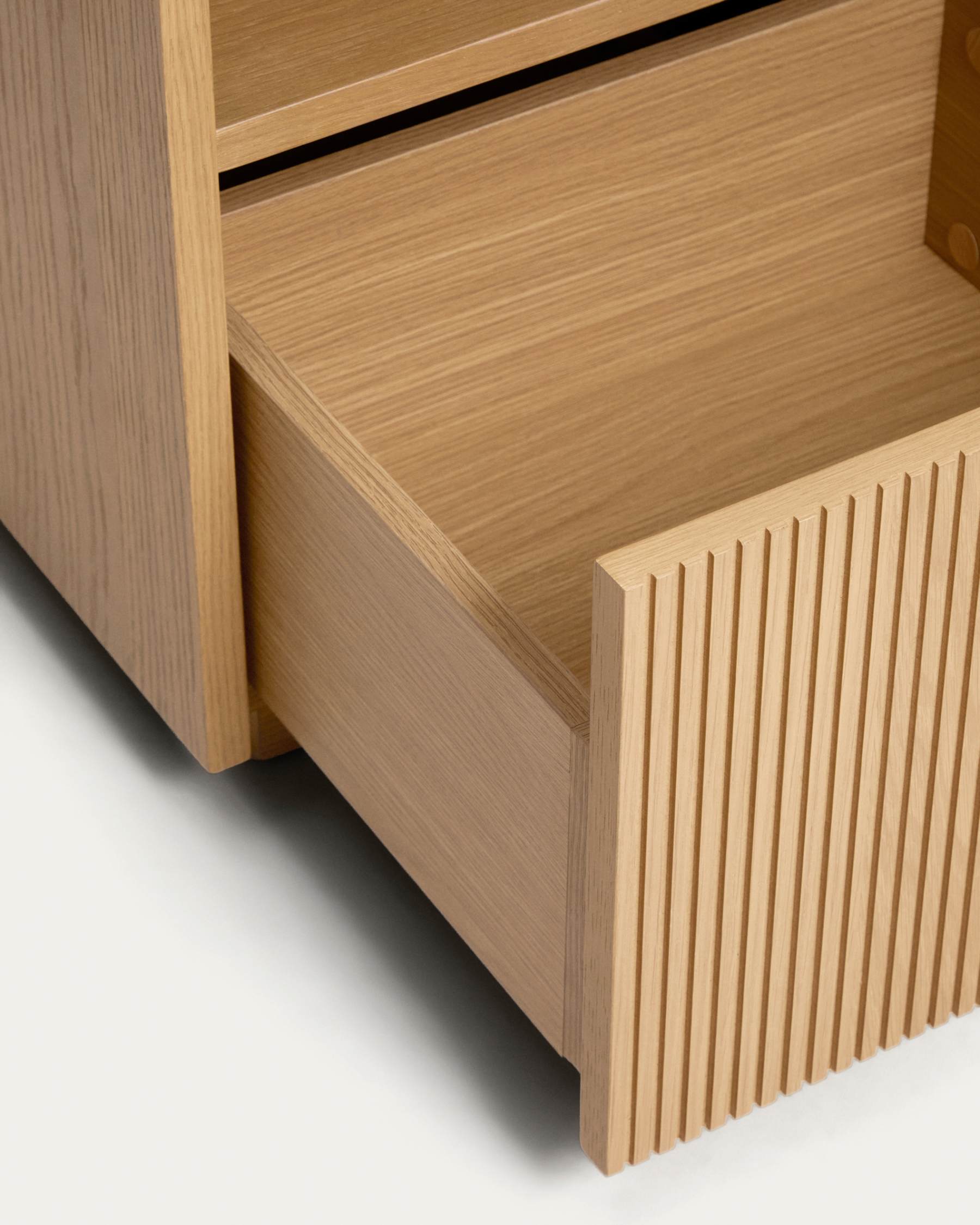 Manova Heritage Belmar Bedside Table - image 3