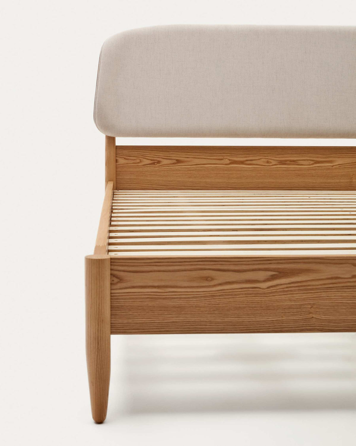 Faelwood Bed