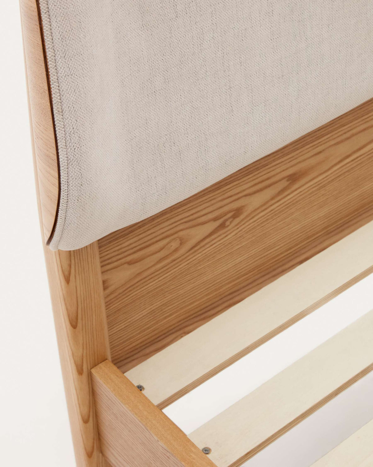 Faelwood Bed