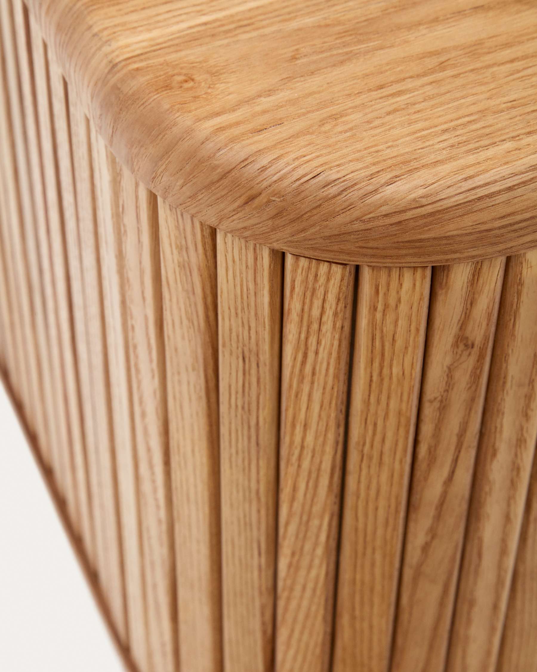 Manova Heritage Faelan Bedside Table - image 3