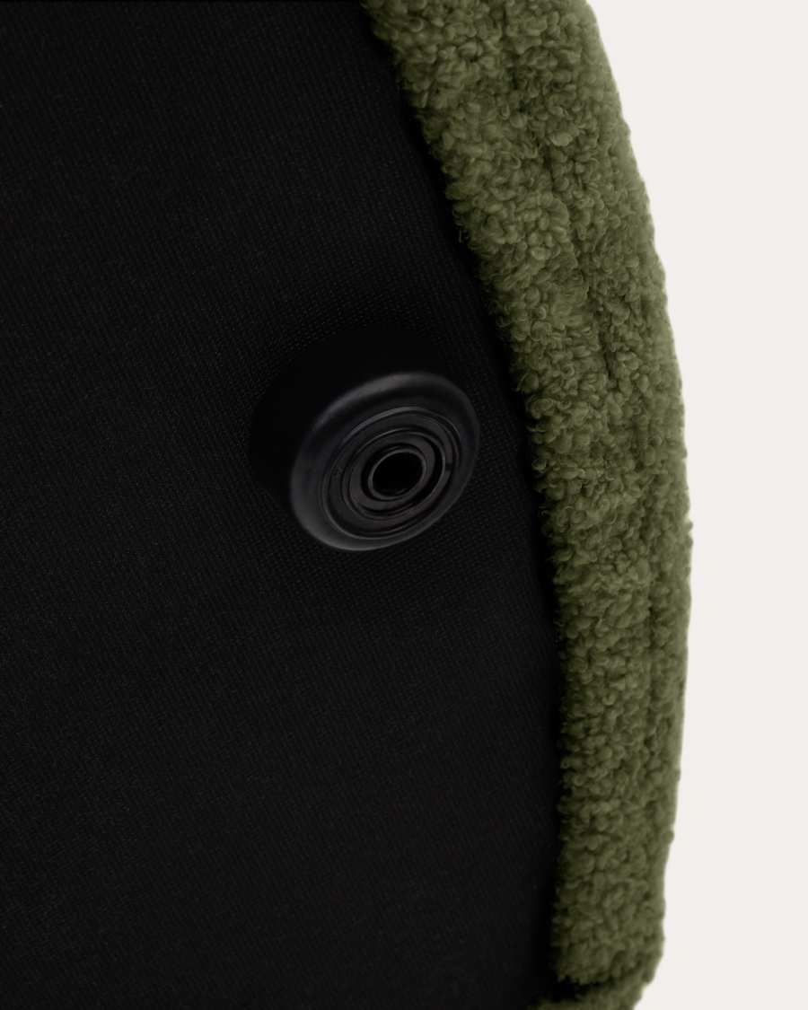 Emerreach Pouf