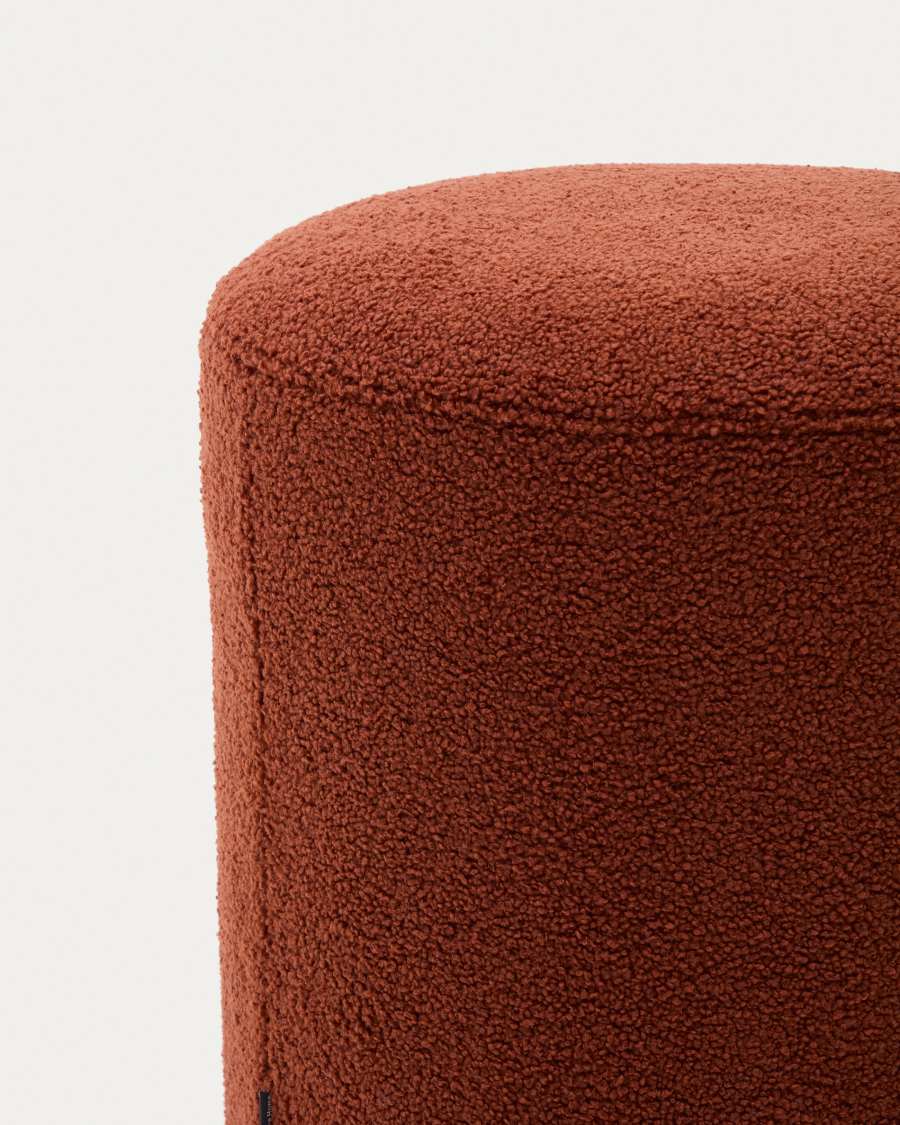 Emerreach Pouf