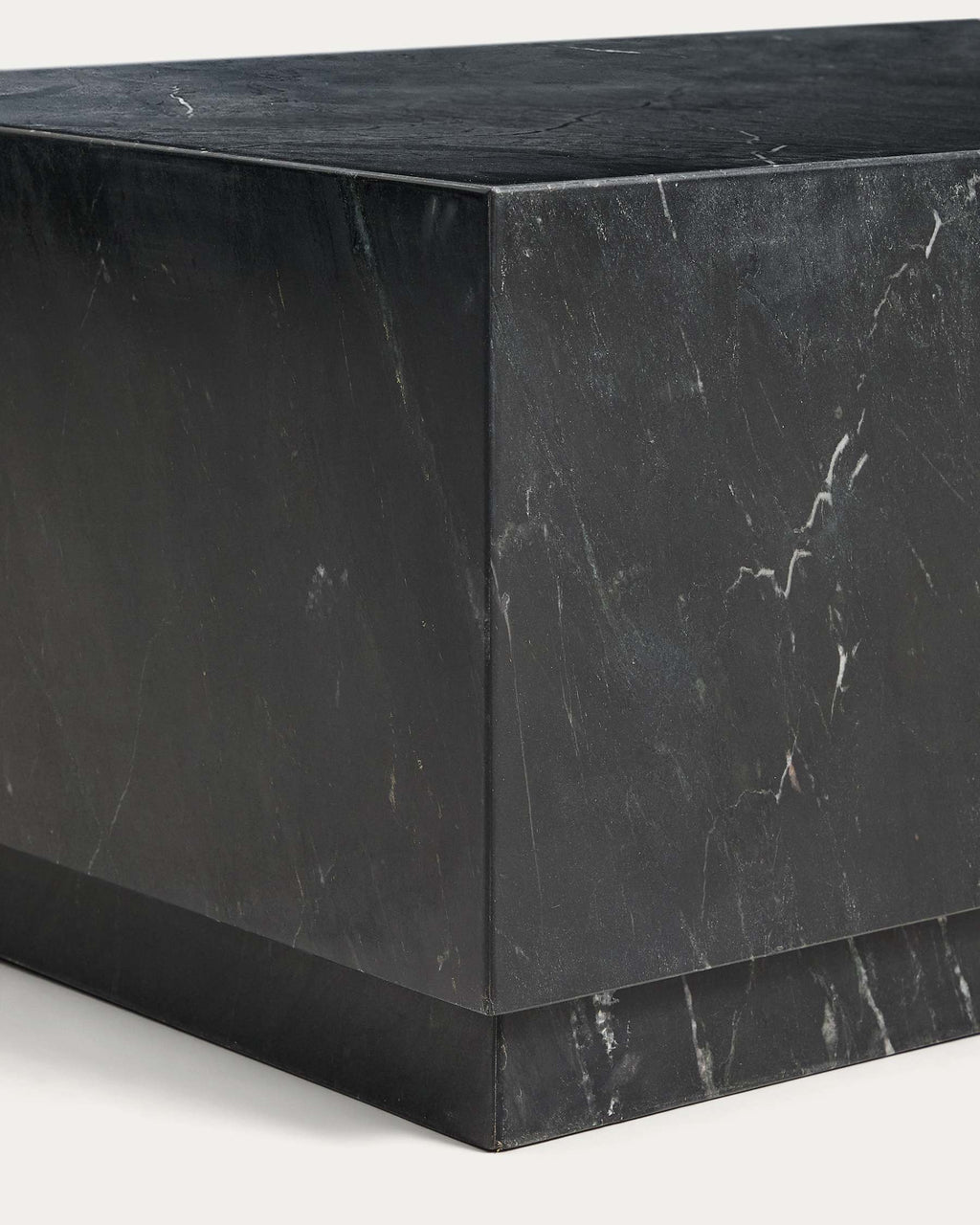 Sorein Coffee Table