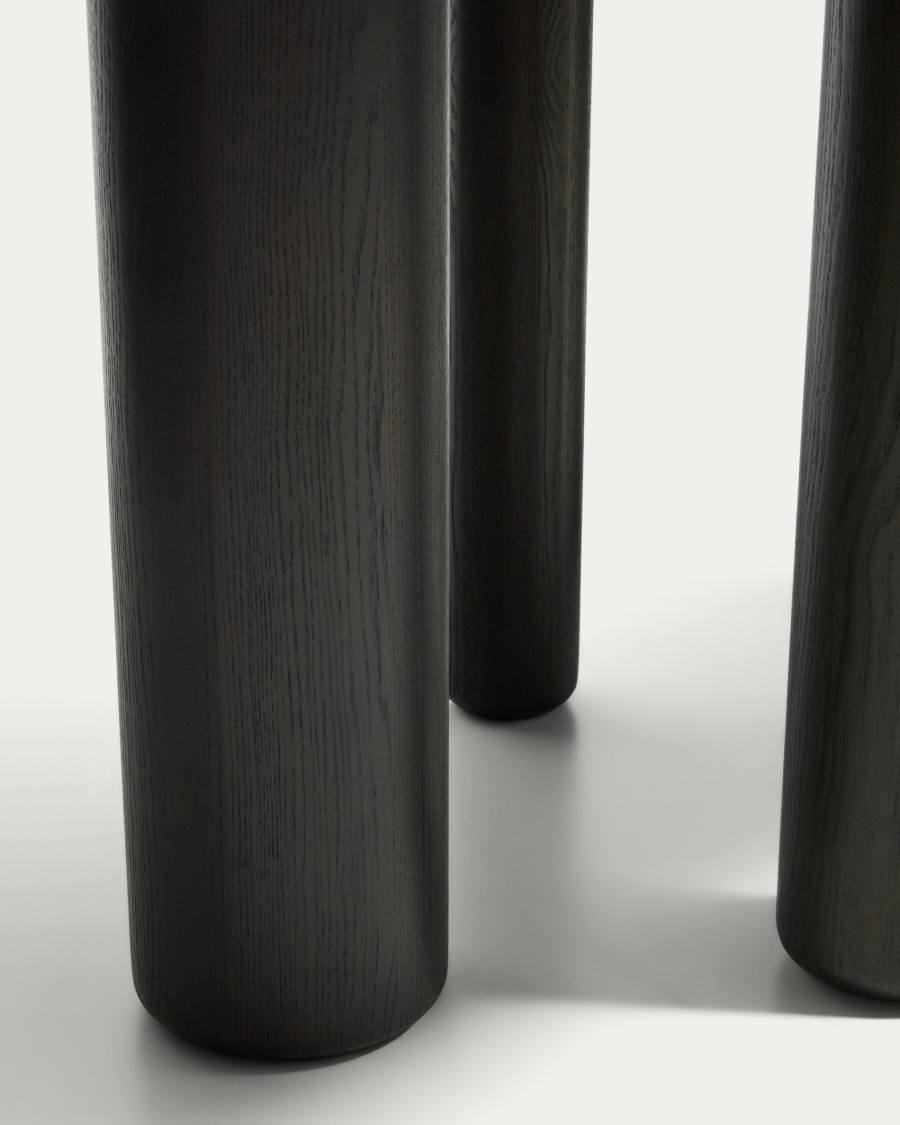 Sylmoor Dining Table