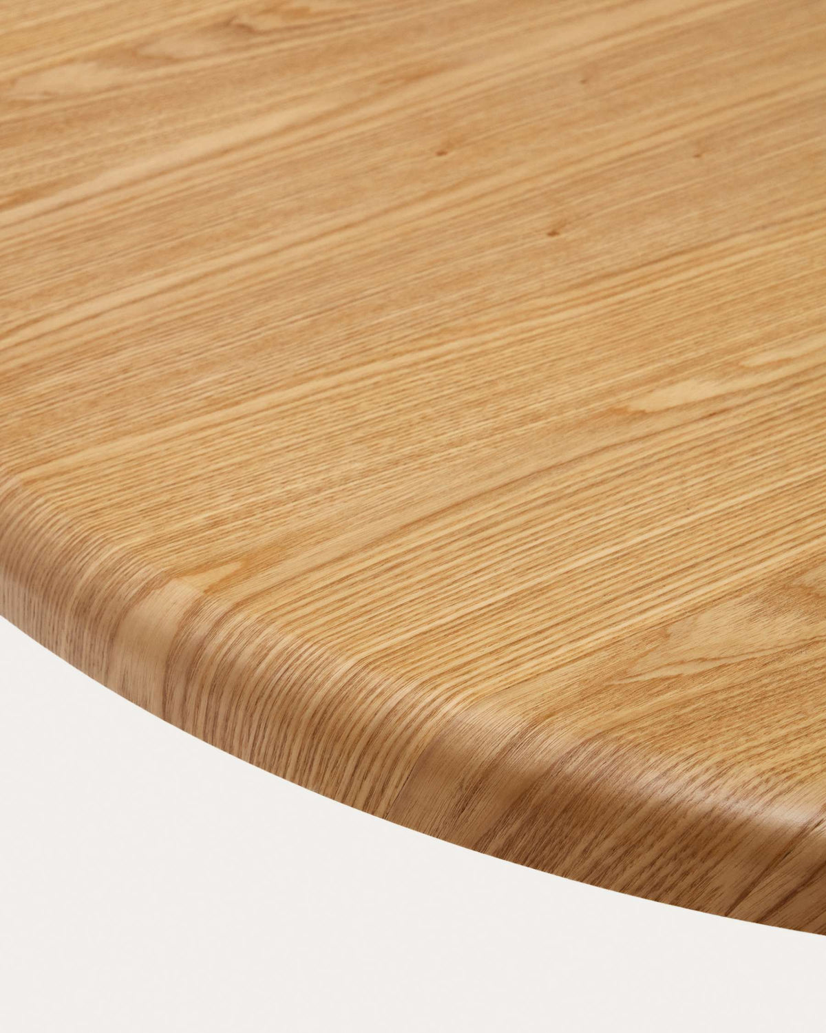 Sylmoor Dining Table