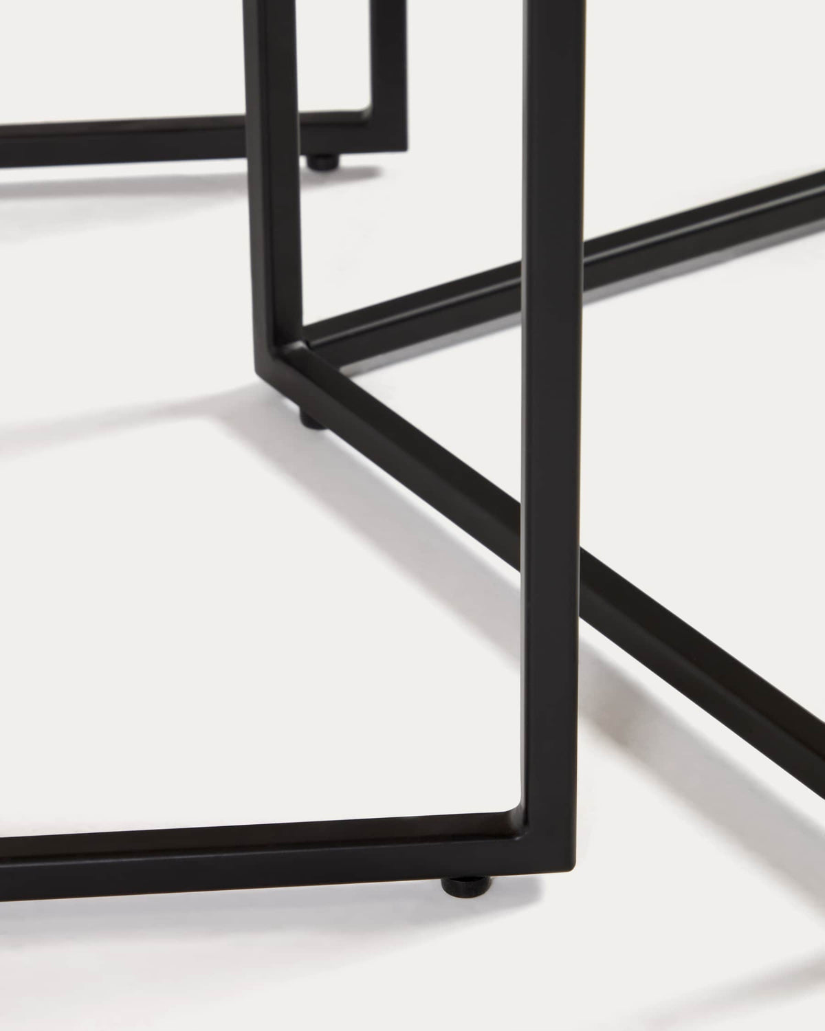Osvald Side Table