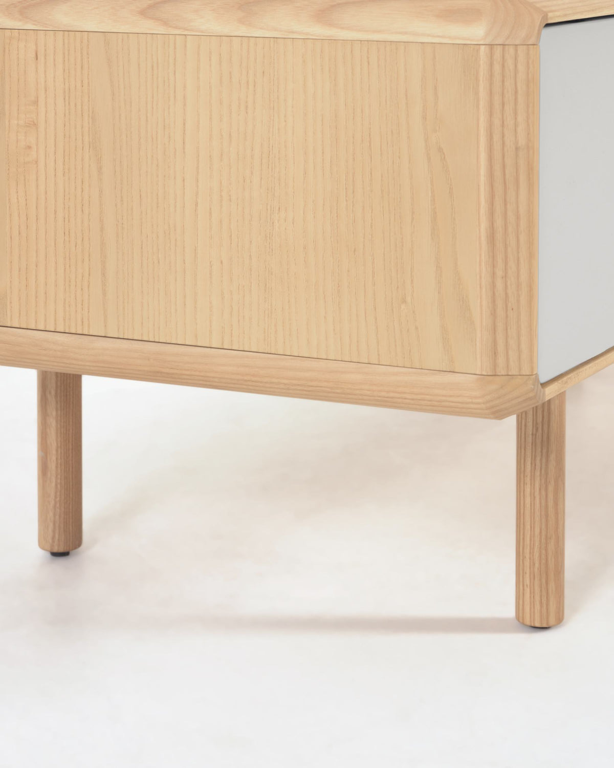 Anielle TV Unit