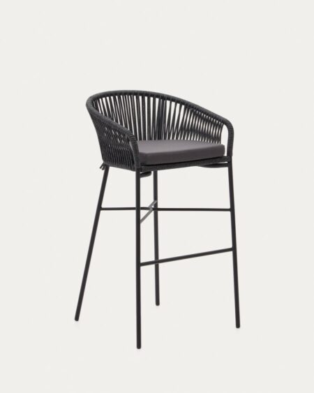 Yanet stool