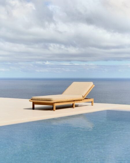 Galea sun lounger in FSC